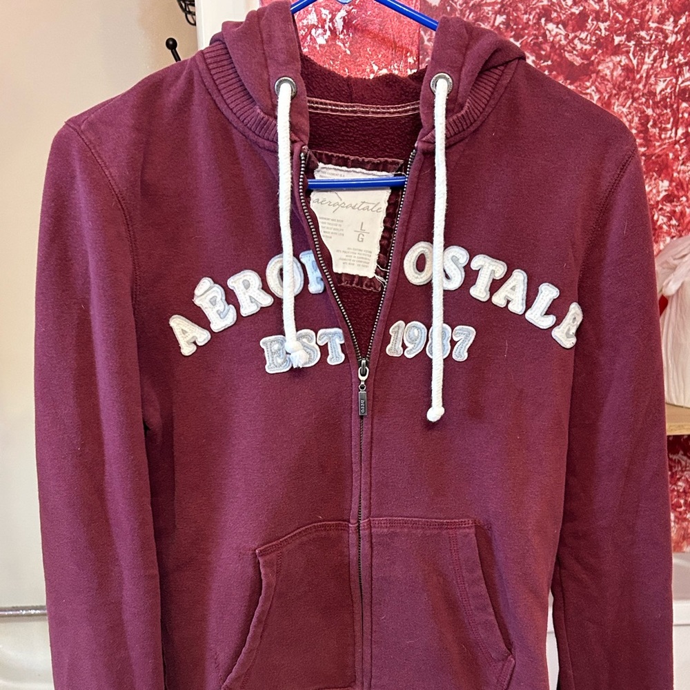 Junior’s/Women’s Aeropostale hoodie. Size L